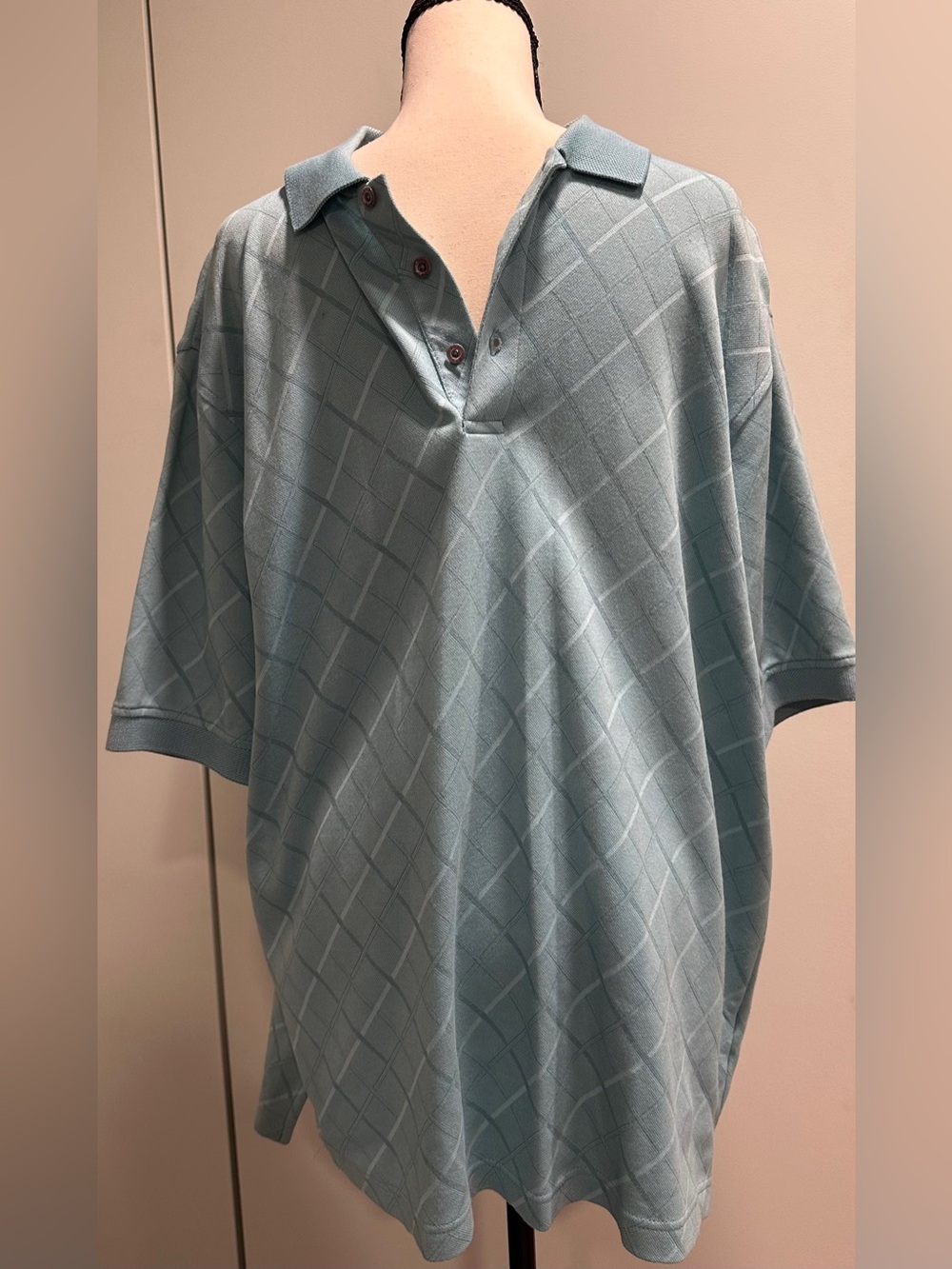 IZOD GOLF Size Mens Large Light Blue Diamond Knit Polo Short Sleeve Half Button